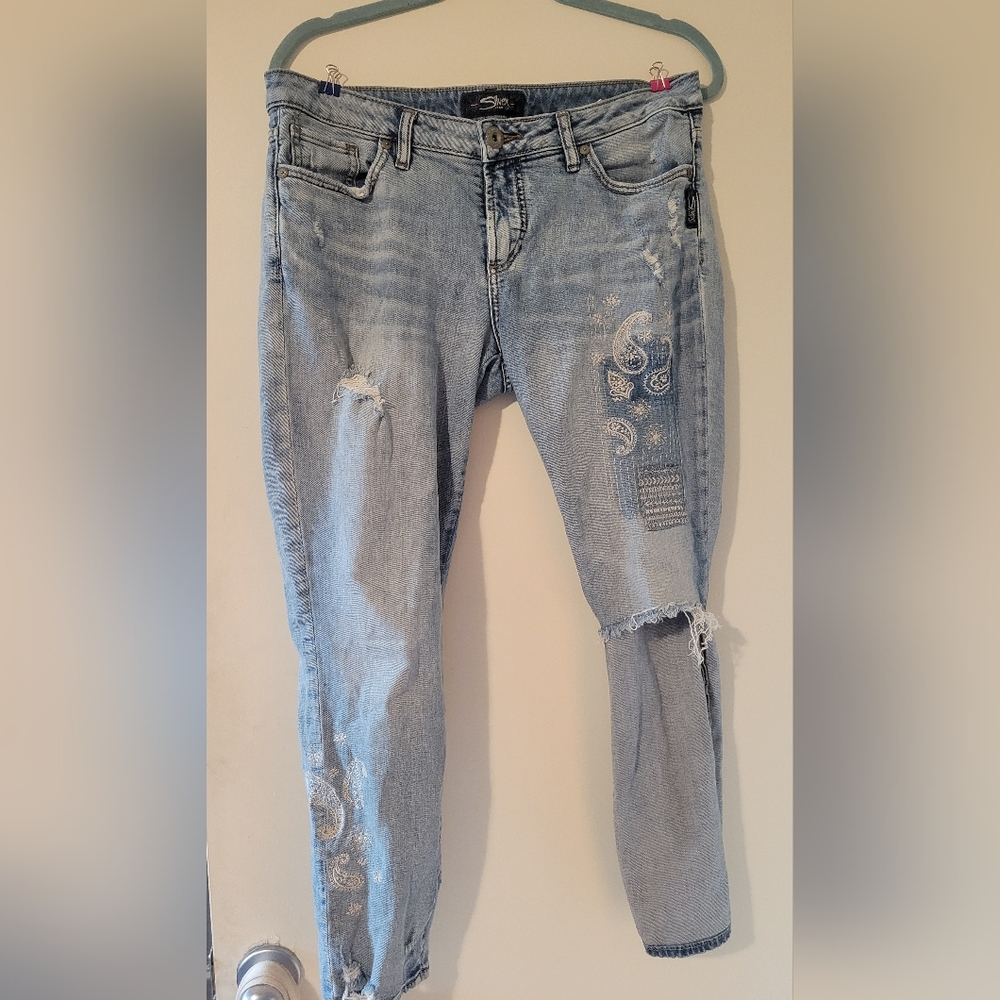 Low Rise Embroidered Boho Jeans